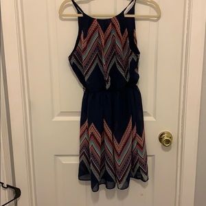 By & by size small juniors blue & patterned dress